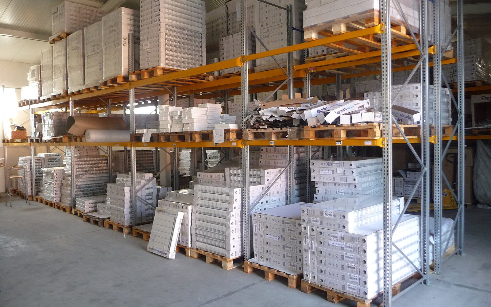 Vemlora Limited registered office location, Kwai Chung, Hong Kong